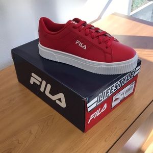 Brand new FILA Panache woman’s sneakers